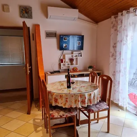 Apartman Diana *