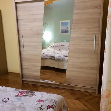 Apartment Diana Apartman Brsec