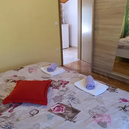 Diana Apartman Apartment